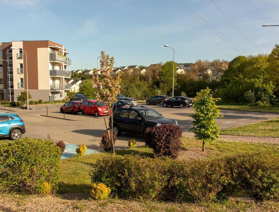 Mieszkanie Całe W Gdańsku Z Dużym Salonem , Sypialnią , Balkonem I Prywatnym Parkingiem Gdańsk