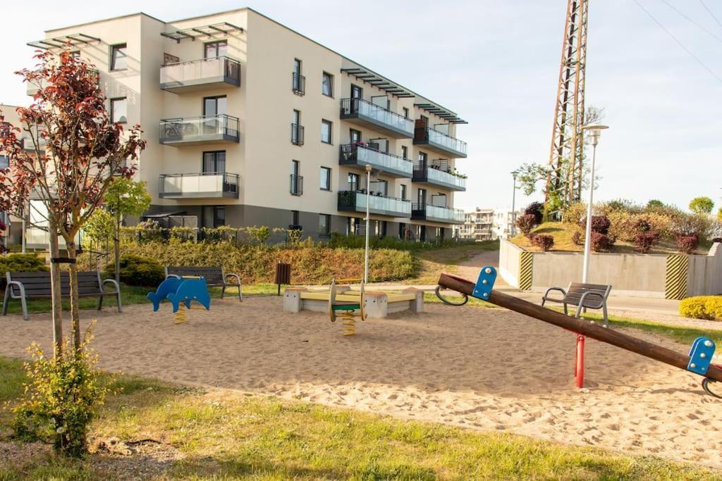Apartament Mieszkanie Całe W Gdańsku Z Dużym Salonem , Sypialnią , Balkonem I Prywatnym Parkingiem *